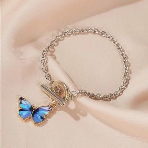 Brazaletes y semanarios